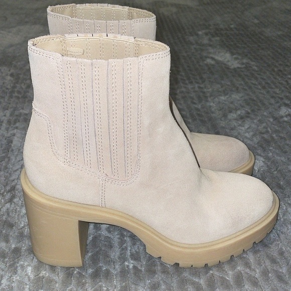 Anthropologie Dolce Vita Waterproof Caster H2O booties in Dune. Size 10. - Picture 1 of 13